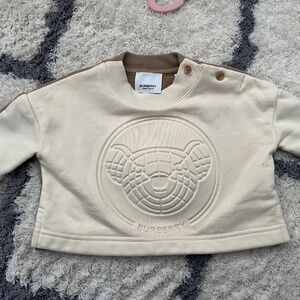 Burberry sweater size 6-9 month old